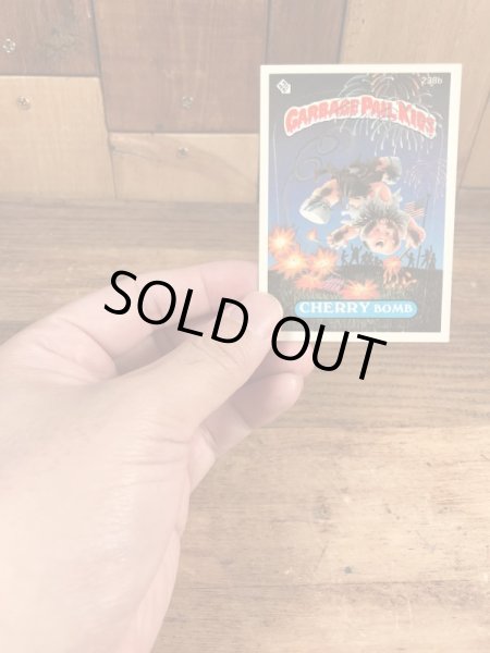 Topps社製のガーベッジペイルキッズの80’sヴィンテージカードシール