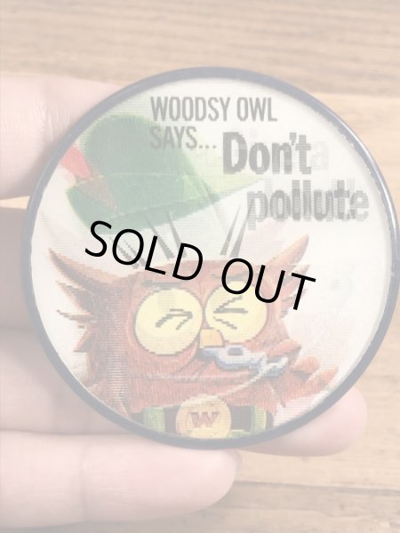 アドバタイジングキャラクターのWoodsy Owlの60〜70’sヴィンテージレンチキュラー缶バッチ
