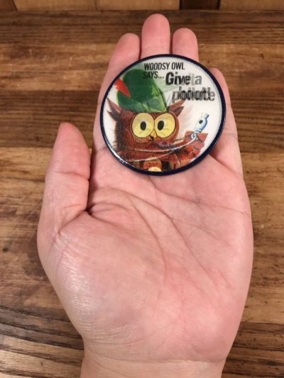 画像1: Woodsy Owl “Says Give A Hoot! Don't Pollute!” Lenticular Badge　ウッジーオウル　ビンテージ　バッジ　レンチキュラー　60〜70年代