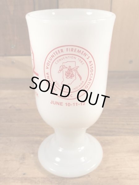 フェデラル社製のカーネルサンダースのミルクガラス製ビンテージマグカップ