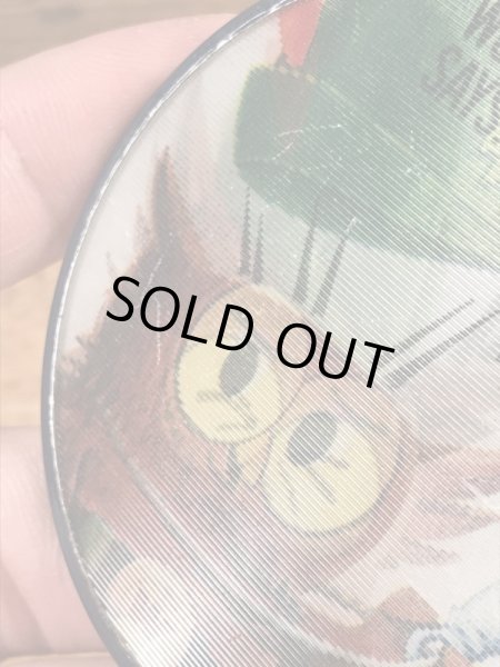 企業キャラクターのウッジーオウルの60〜70年代ビンテージレンチキュラー缶バッジ