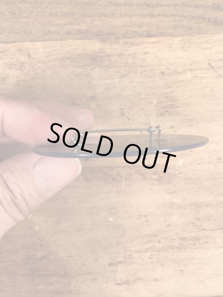 アドバタイジングキャラクターのWoodsy Owlの60〜70’sヴィンテージレンチキュラー缶バッチ