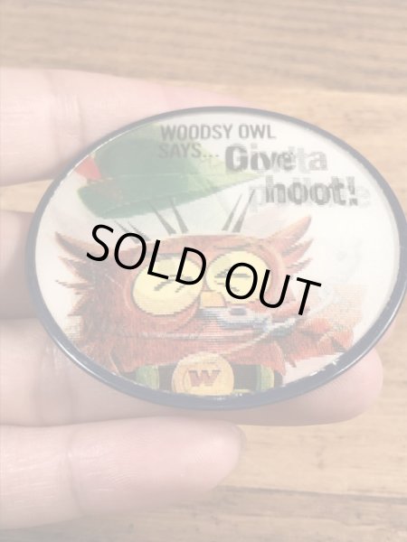 アドバタイジングキャラクターのWoodsy Owlの60〜70’sヴィンテージレンチキュラー缶バッチ