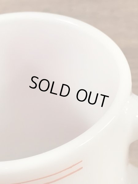 Glasbake社製のArby'sのミルクガラス製ヴィンテージマグ