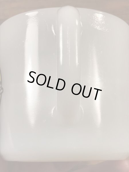 ショウビズピザの企業キャラクター“ミッチー”のビンテージファイヤーキング