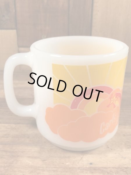 グラスベイク社製のCarl's Jr.のミルクガラス製ヴィンテージマグ