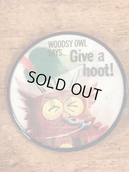 企業キャラクターのウッジーオウルの60〜70年代ビンテージレンチキュラーバッジ