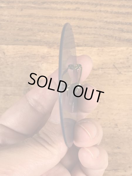 企業キャラクターのウッジーオウルの60〜70年代ビンテージレンチキュラーバッジ