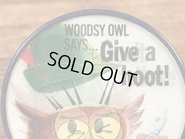 企業キャラクターのウッジーオウルの60〜70年代ビンテージレンチキュラー缶バッジ