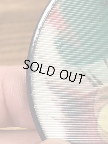 企業キャラクターのウッジーオウルの60〜70年代ビンテージレンチキュラーバッジ