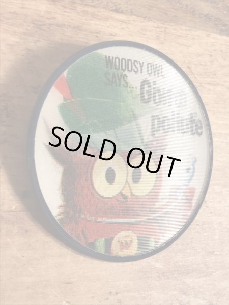 企業キャラクターのウッジーオウルの60〜70年代ビンテージレンチキュラー缶バッジ