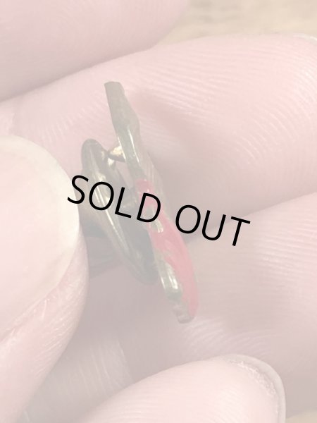 マックトラックのブルドッグの70’sヴィンテージピンズ