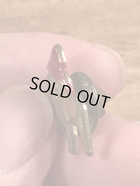 マックトラックのブルドッグの70’sヴィンテージピンズ