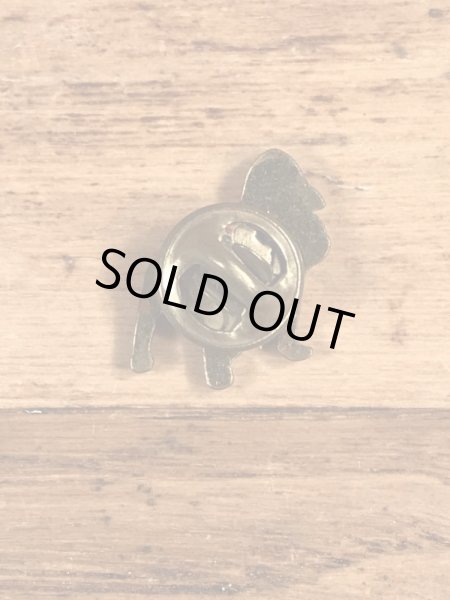 マックトラックのブルドッグの70’sヴィンテージピンズ