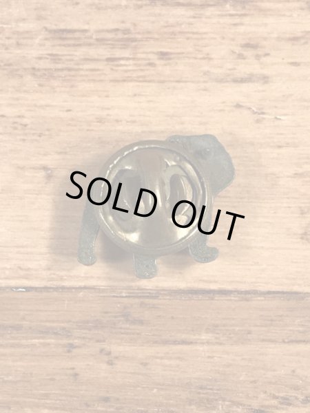 企業キャラクターのMack Truckの70’sヴィンテージピンズ