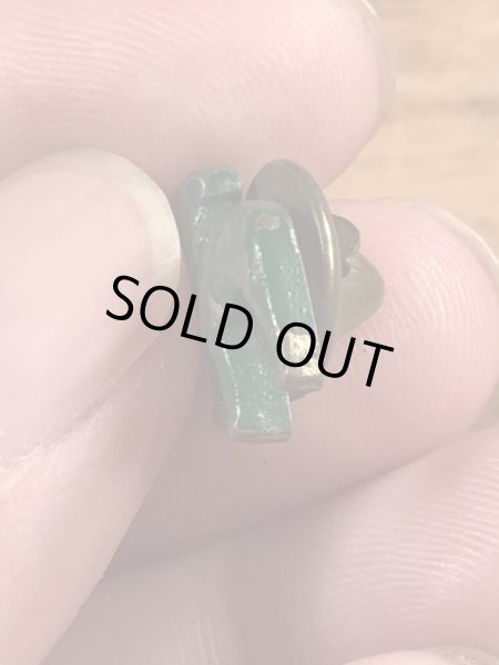 企業キャラクターのMack Truckの70’sヴィンテージピンズ