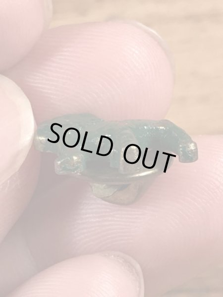 マックトラックのブルドッグの70年代ビンテージピンバッジ