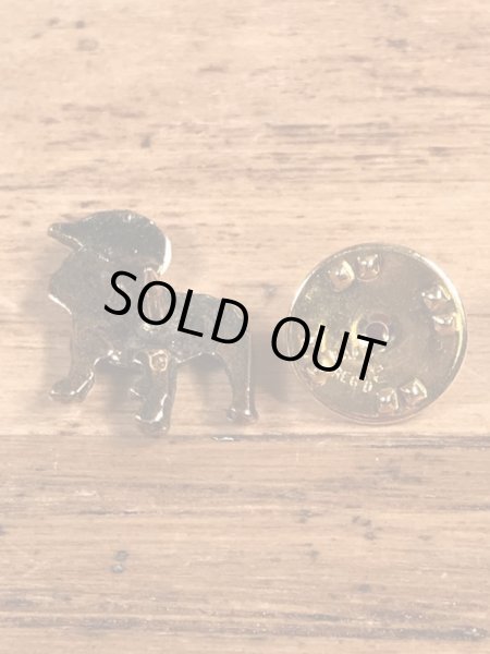 企業キャラクターのマックトラックの70年代ビンテージピンバッジ