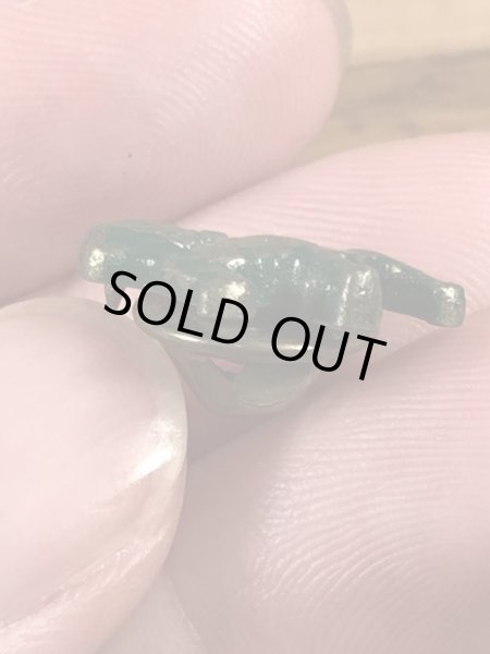 マックトラックのブルドッグの70年代ビンテージピンバッジ