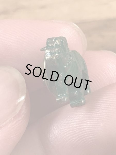 アドバタイジングキャラクターのMack Truckの70’sヴィンテージピンズ