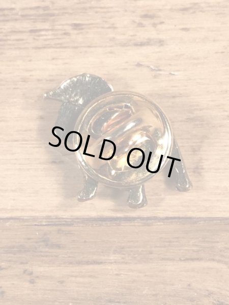 マックトラックのブルドッグの70’sヴィンテージピンズ