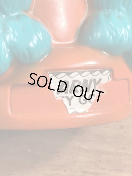 Animals Plus社製のアーニーの70年代ビンテージ貯金箱フィギュア