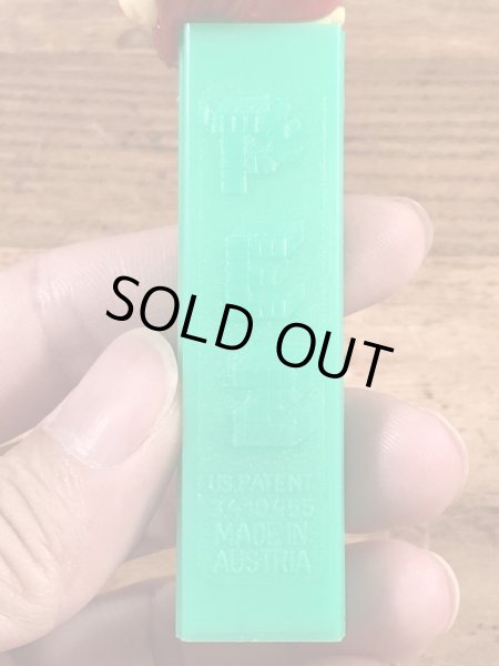 アニマルシリーズのLil Lionの60〜70’sヴィンテージ足無しPezディスペンサー