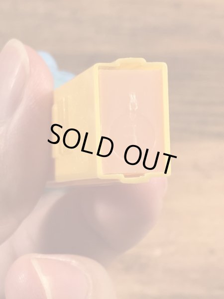 Disneyキャラクターのダンボの60〜70'sヴィンテージ足無しPezディスペンサー