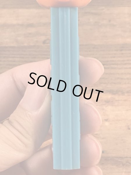 アニマルシリーズのGiraffeの60〜70’sヴィンテージ足無しPezディスペンサー