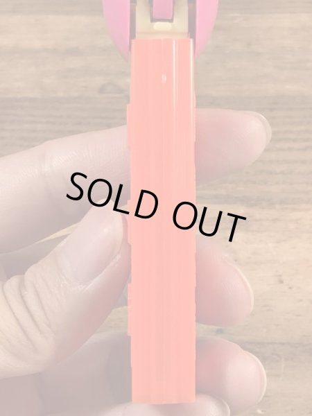 イースターのChick in Eggの60〜70’sヴィンテージ足無しPezディスペンサー