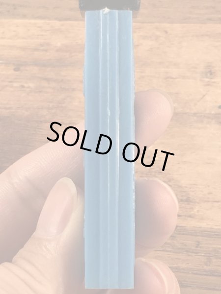 アニマルシリーズのRavenの60〜70’sヴィンテージ足無しPezディスペンサー