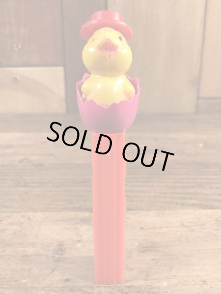 イースターのChick in Eggの60〜70’sヴィンテージ足無しPezディスペンサー