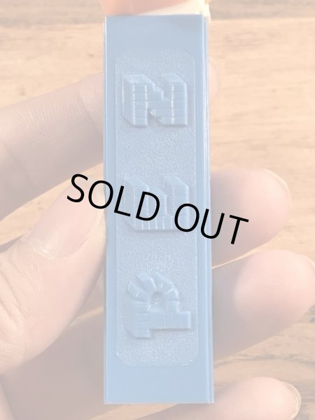 アニマルシリーズのエレファントの60〜70’sヴィンテージ足無しPezディスペンサー