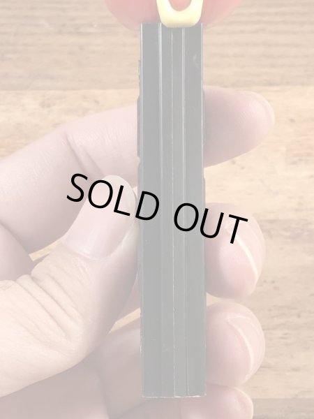 アニマルシリーズのCat with Derbyの50~60’sヴィンテージ足無しPezディスペンサー