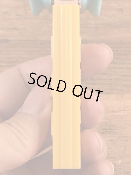 Disneyキャラクターのダンボの60〜70'sヴィンテージ足無しPezディスペンサー