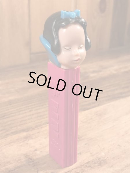 ディズニーキャラクターの白雪姫の60年代ビンテージ足無しペッツ