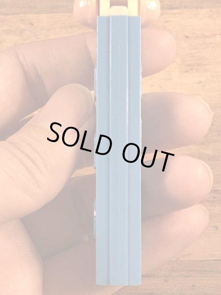 Disneyキャラクターの3匹のこぶたの60〜70'sヴィンテージ足無しPezディスペンサー