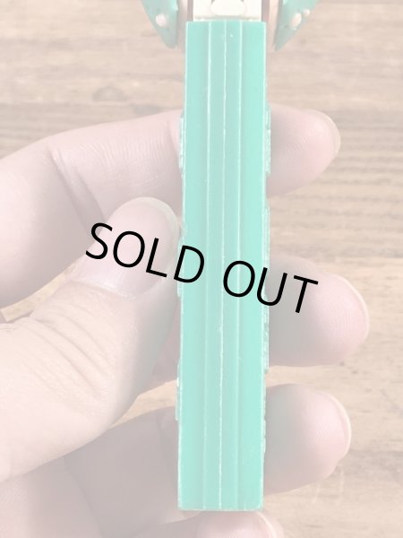 Disneyキャラクターのジミニークリケットの60〜70'sヴィンテージ足無しPezディスペンサー