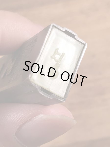 Disneyキャラクターのバンビの70〜80'sヴィンテージ足無しPezディスペンサー