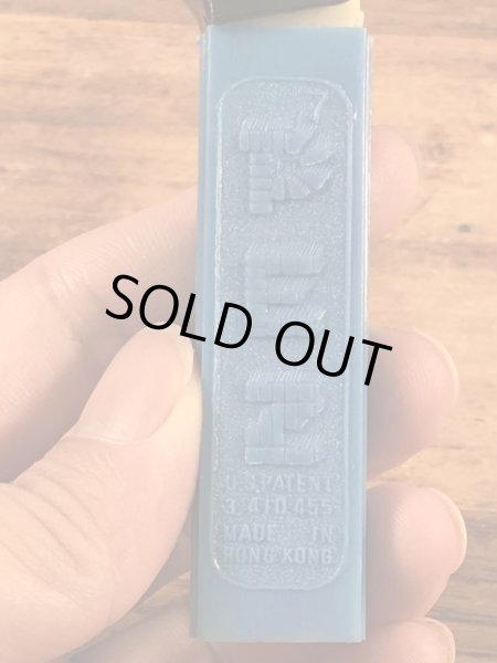 アニマルシリーズのRavenの60〜70’sヴィンテージ足無しPezディスペンサー