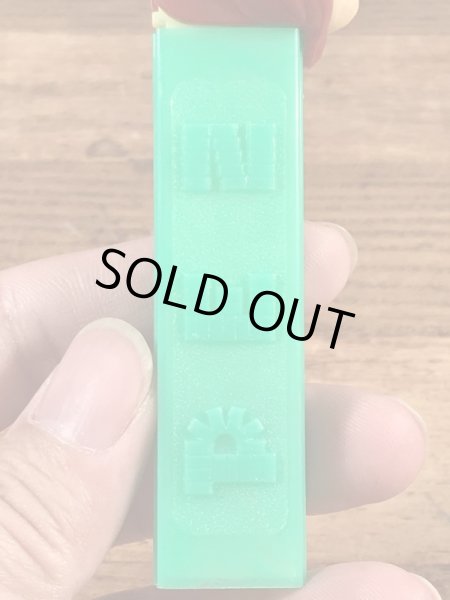 アニマルシリーズのLil Lionの60〜70’sヴィンテージ足無しPezディスペンサー