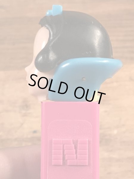 ディズニーキャラクターの白雪姫の60年代ビンテージ足無しペッツ