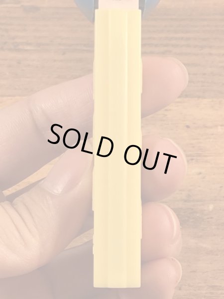 アニマルシリーズのCockatooの70’sヴィンテージ足無しPezディスペンサー