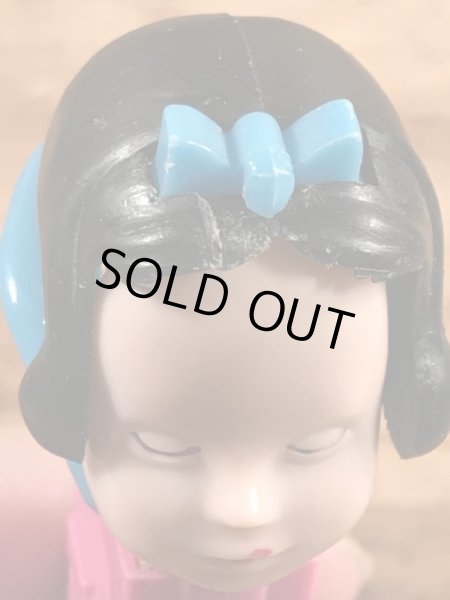 Disneyキャラクターの白雪姫の60'sヴィンテージ足無しPezディスペンサー