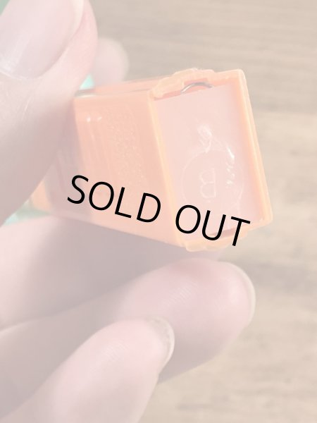 アニマルシリーズのワニの50~60’sヴィンテージ足無しPezディスペンサー