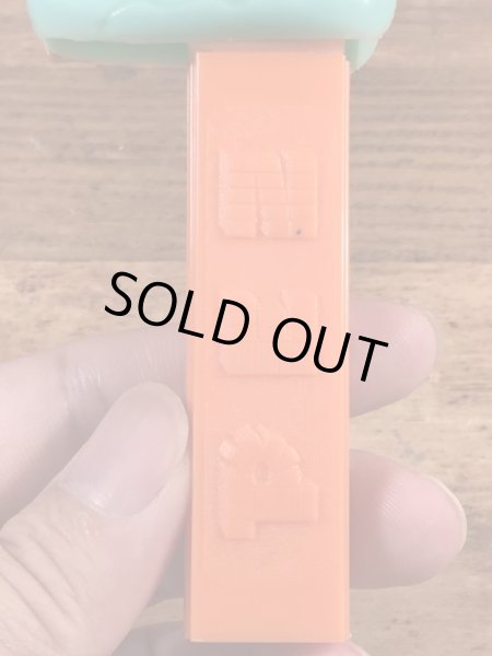 アニマルシリーズのワニの50~60’sヴィンテージ足無しPezディスペンサー