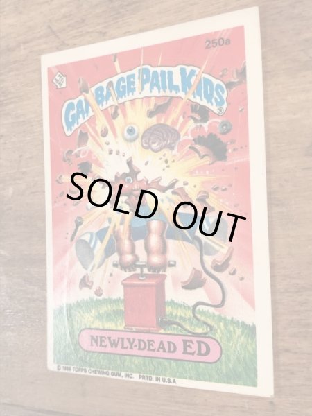 Topps社製のガーベッジペイルキッズの80’sヴィンテージカードシール