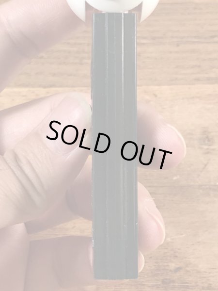 黒色のスノーマンの70’sヴィンテージ足無しPezディスペンサー