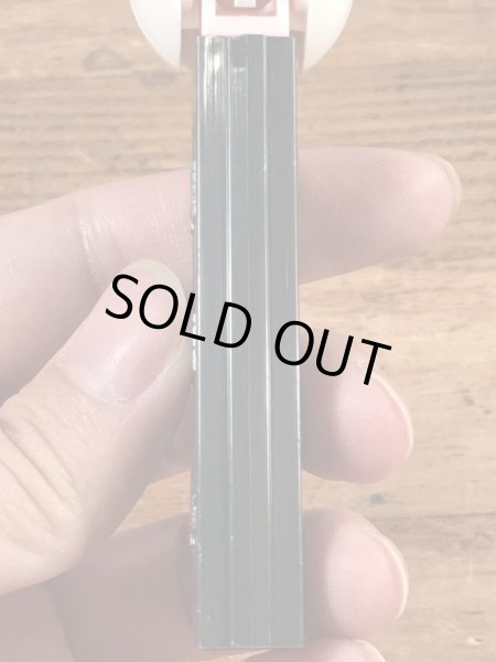 黒色のスノーマンの70’sヴィンテージ足無しPezディスペンサー