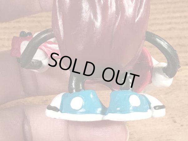 企業キャラクターのカリフォルニアレーズンズの80’sヴィンテージPVCフィギュア